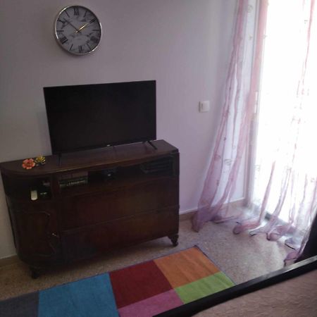 Αpartments In The Centre Apartment Loutraki  Exterior photo